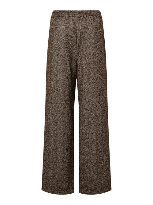Pantaloni spigati