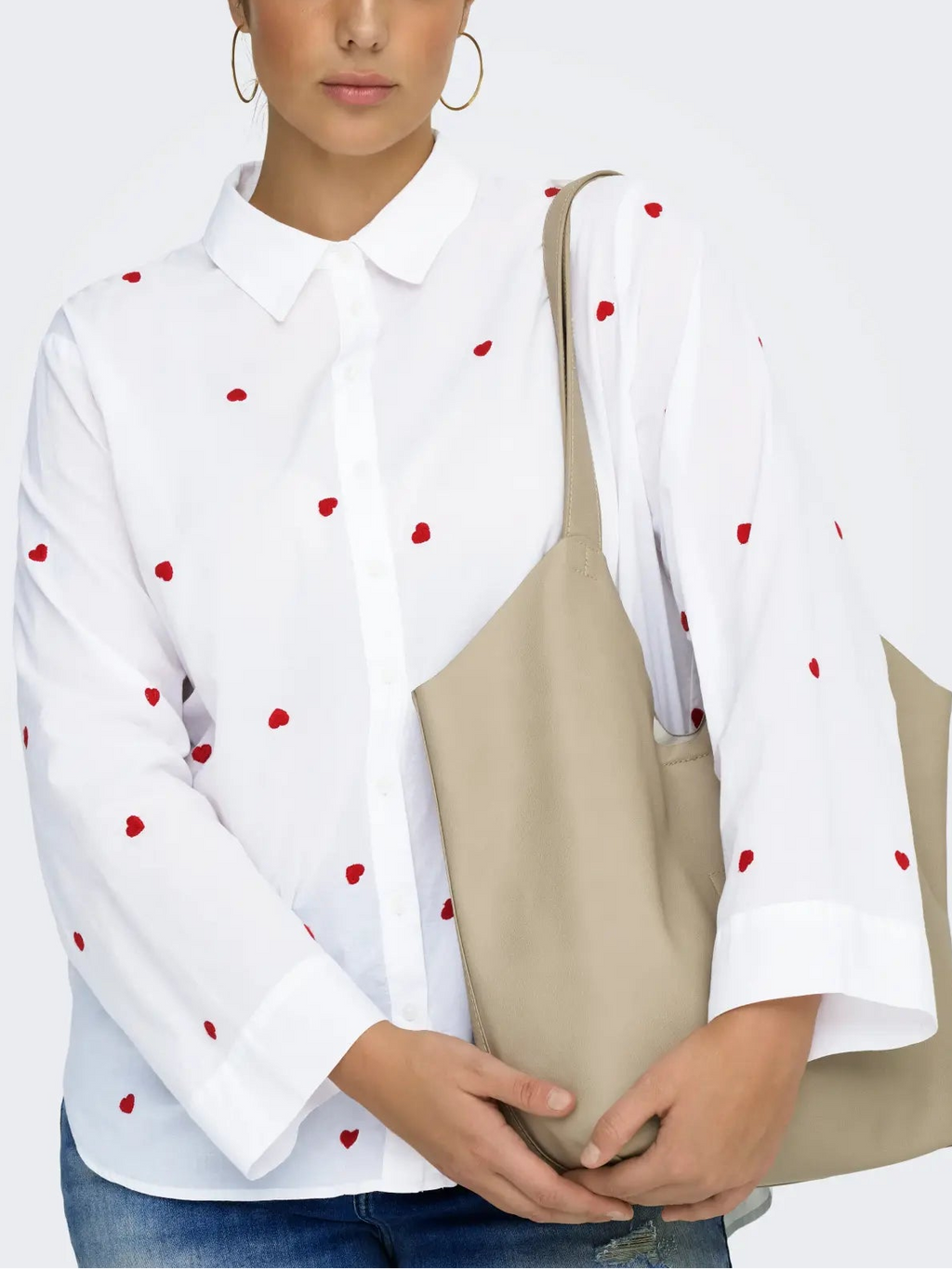 Camicia donna con ricamo cuori taglie curvy