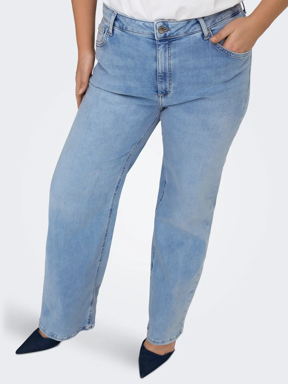 Jeans gamba dritta lavaggio chiaro taglie curvy
