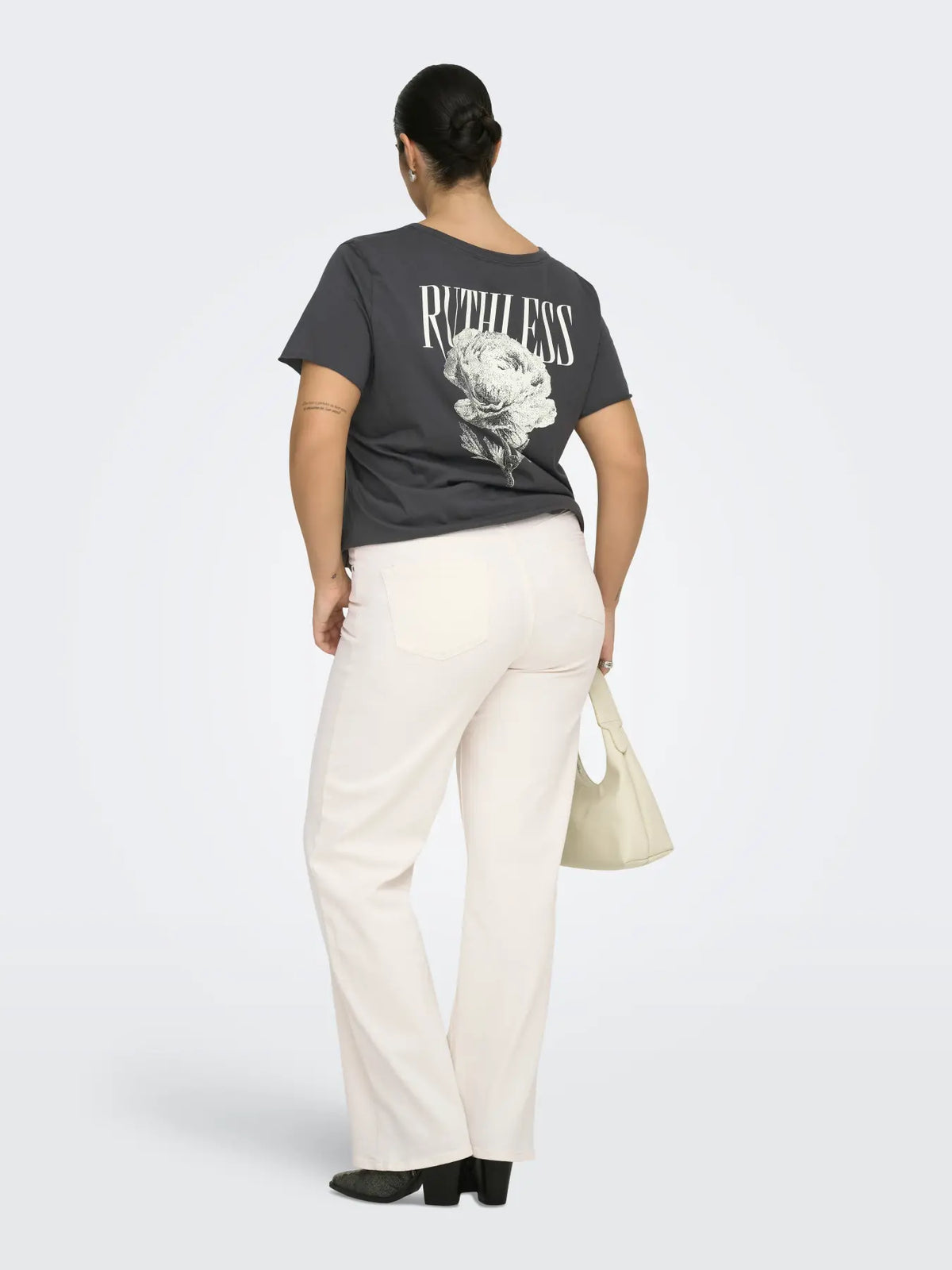 Jeans donna color ecrù taglie curvy