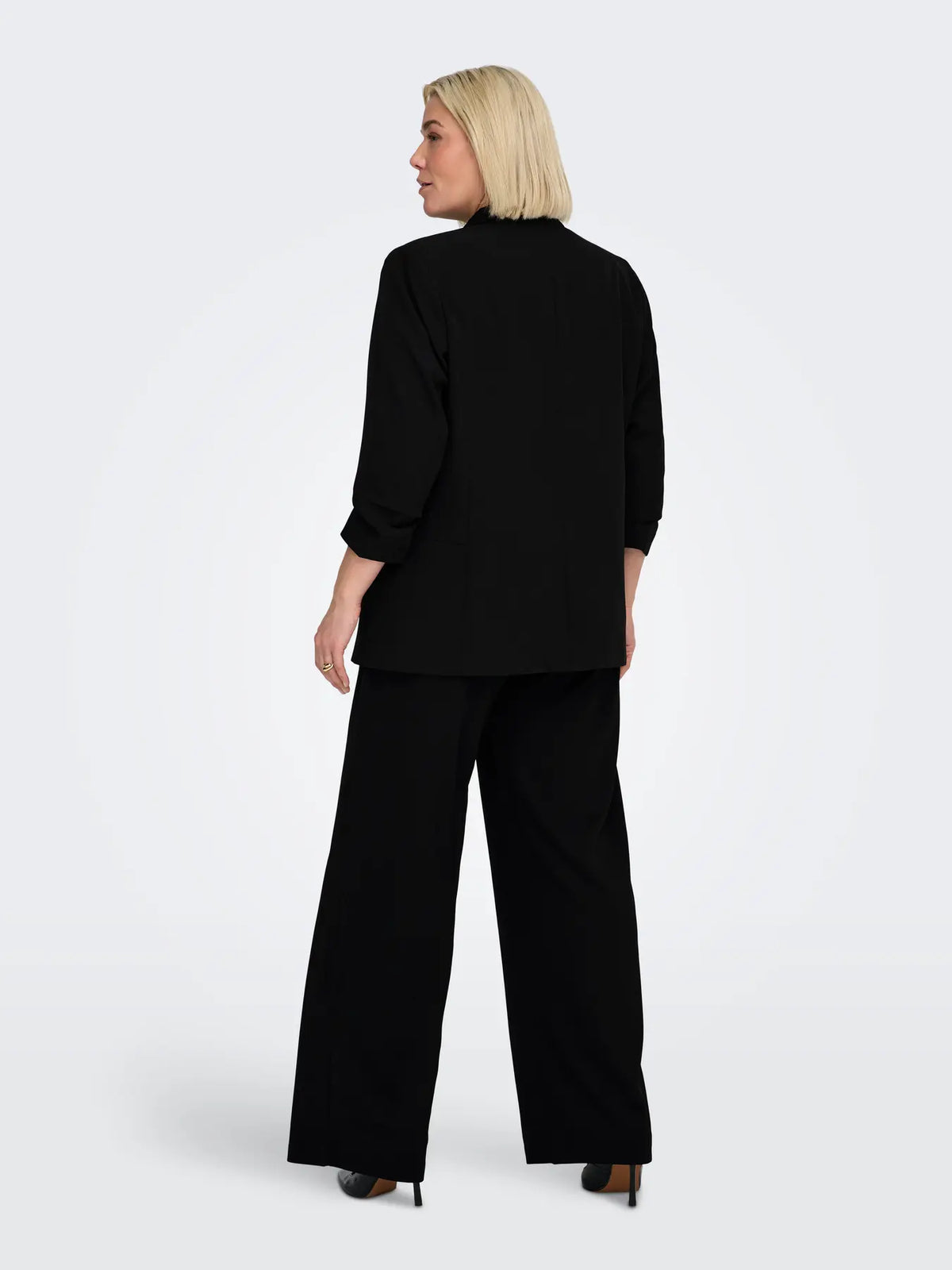 Pantalone ampio con pieghe taglie curvy