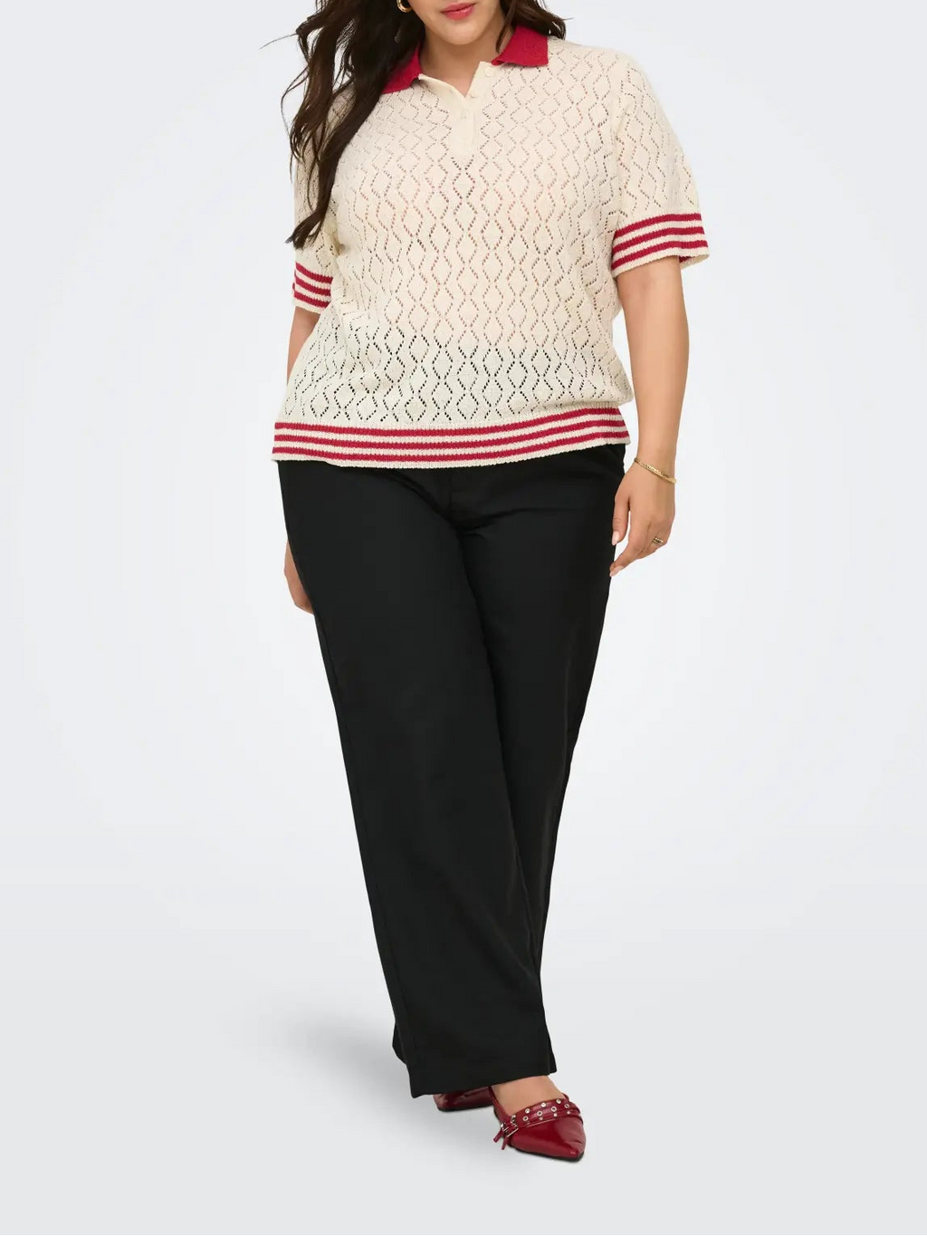 Polo da donna in maglia con dettagli rossi taglie curvy